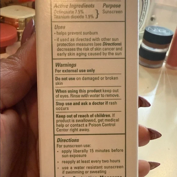 NEW La Mer Soft Fluid Long Wear Foundation - Amber - Picture 7 of 9